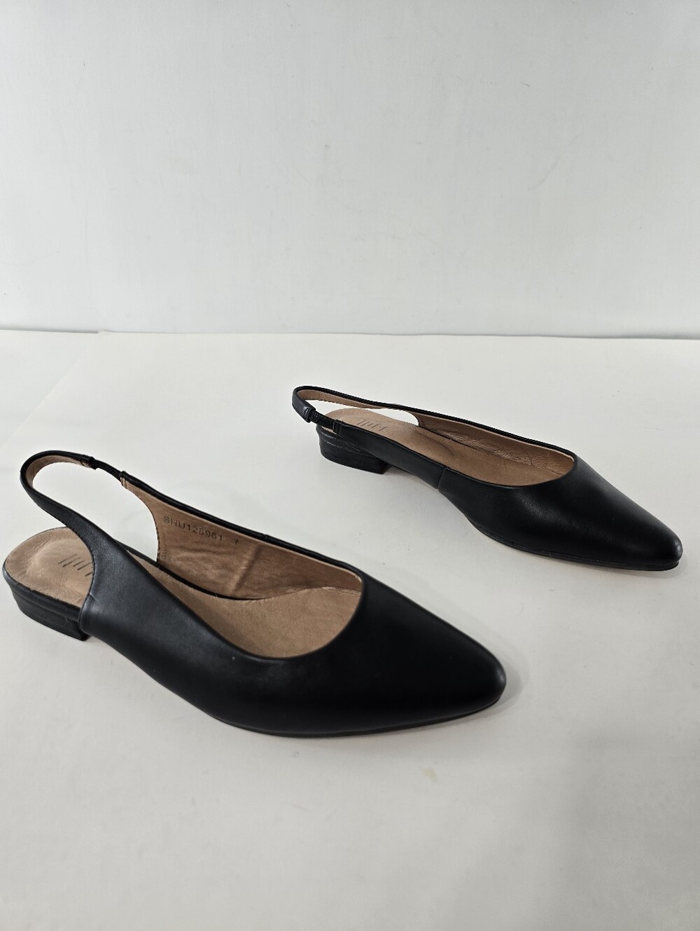 J Jill Kara Leather Pointed Toe Slingback Black Minimalist Closed Toe Shoes Sz 7 - Picture 4 of 10